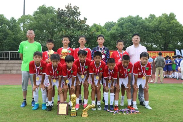 国足热身赛小负塔吉克，邵佳一面临更大压力